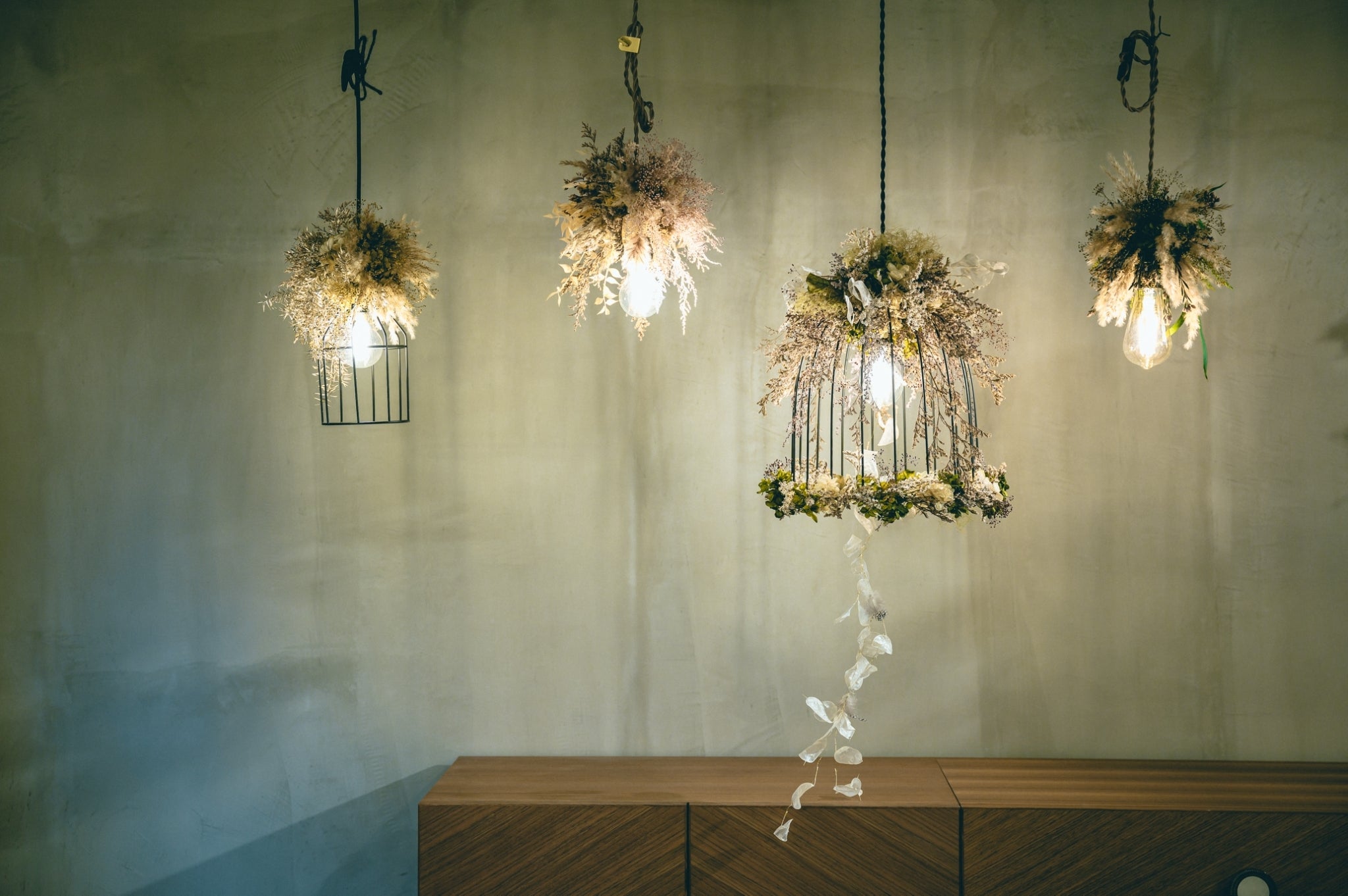 ドライフラワーシャンデリア – Nombreux STOCKROOM