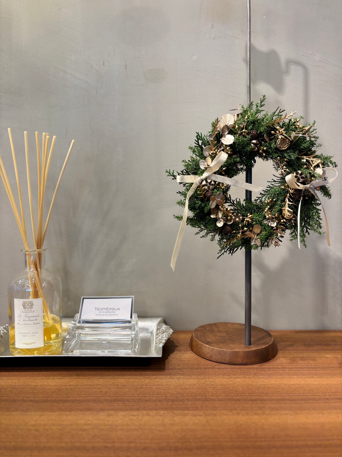 Christmas　wreath　～gold～