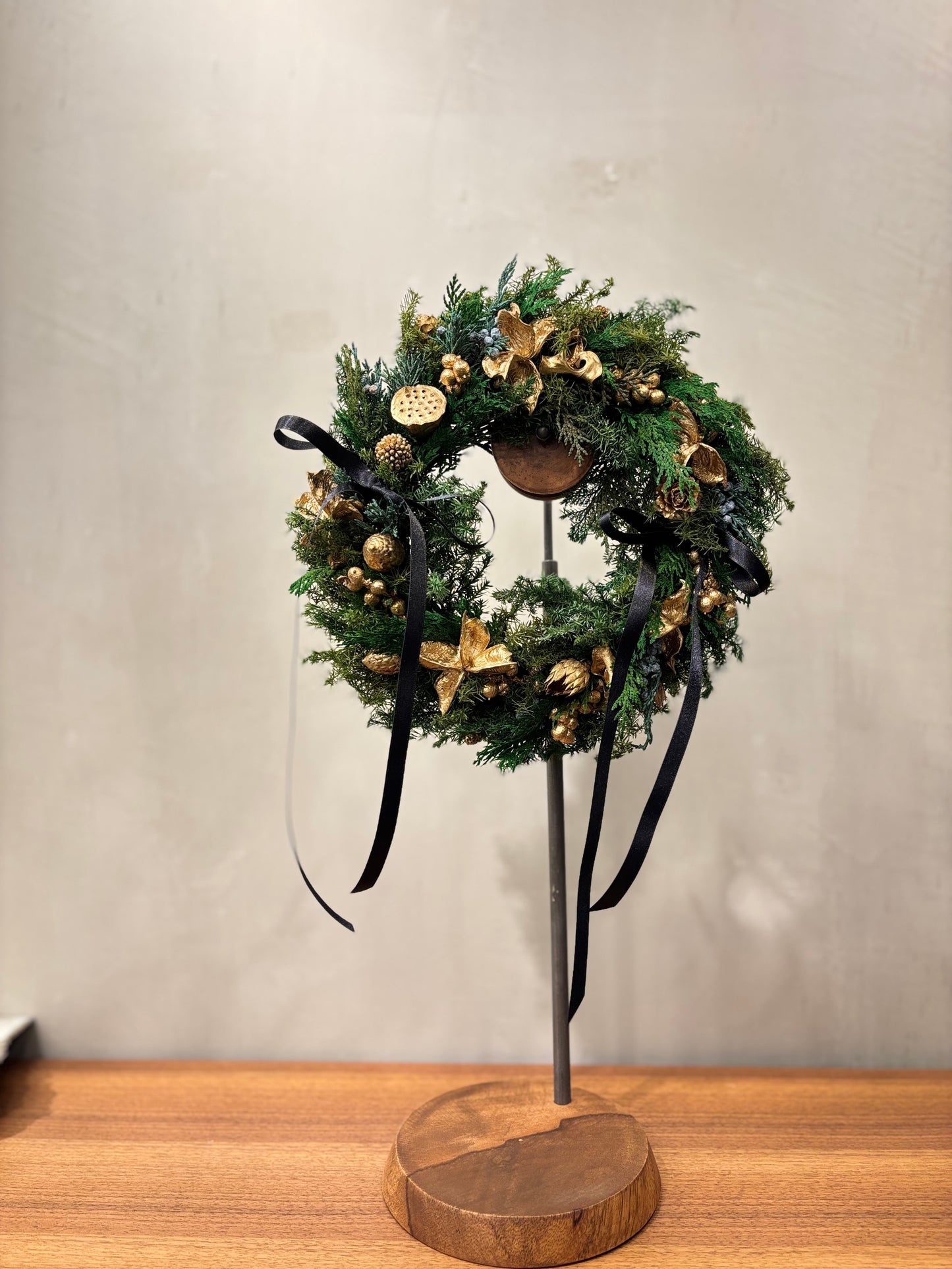 Christmas　wreath　～gold～