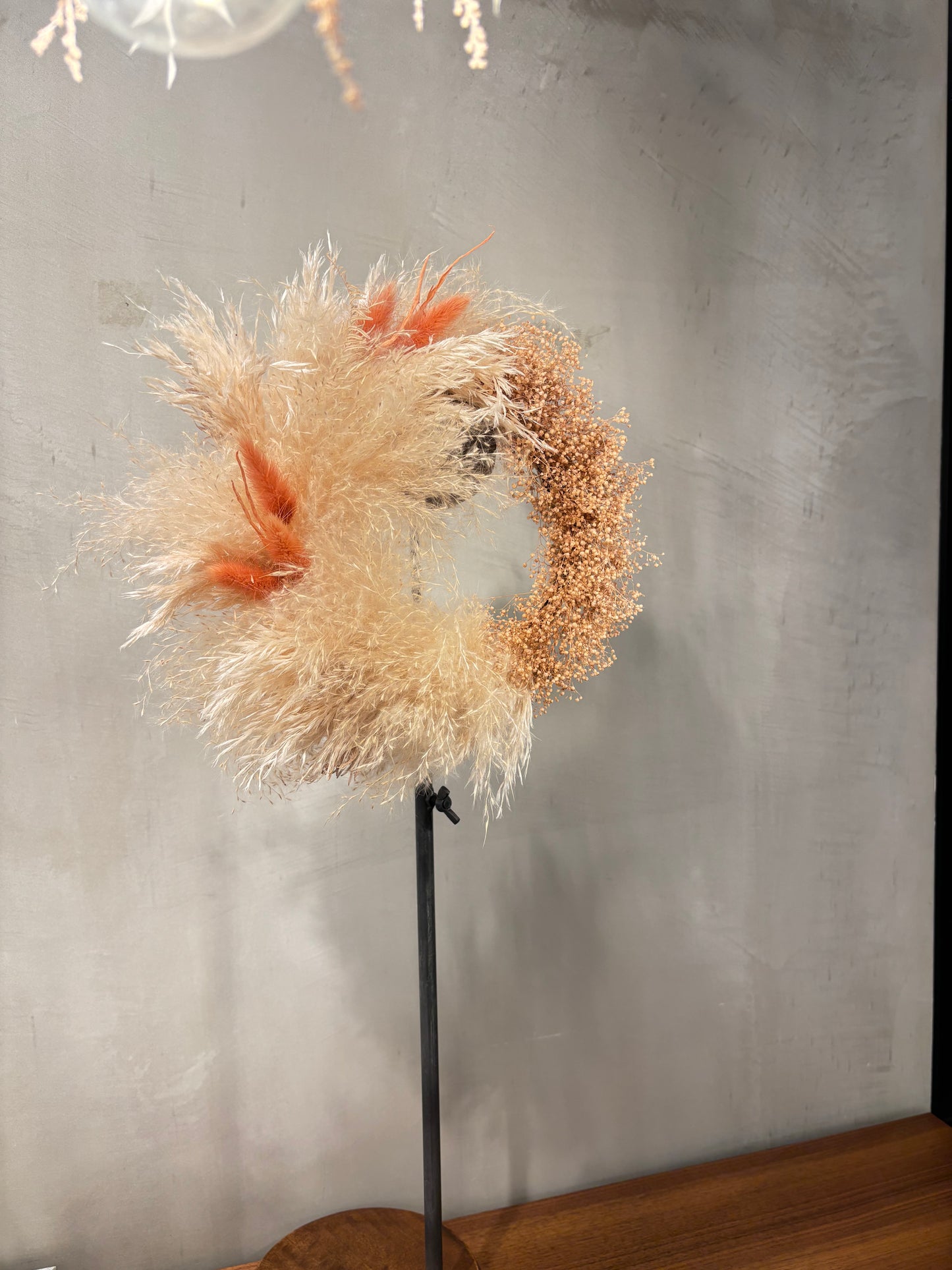 パンパスグラスと小花のニュアンスリース